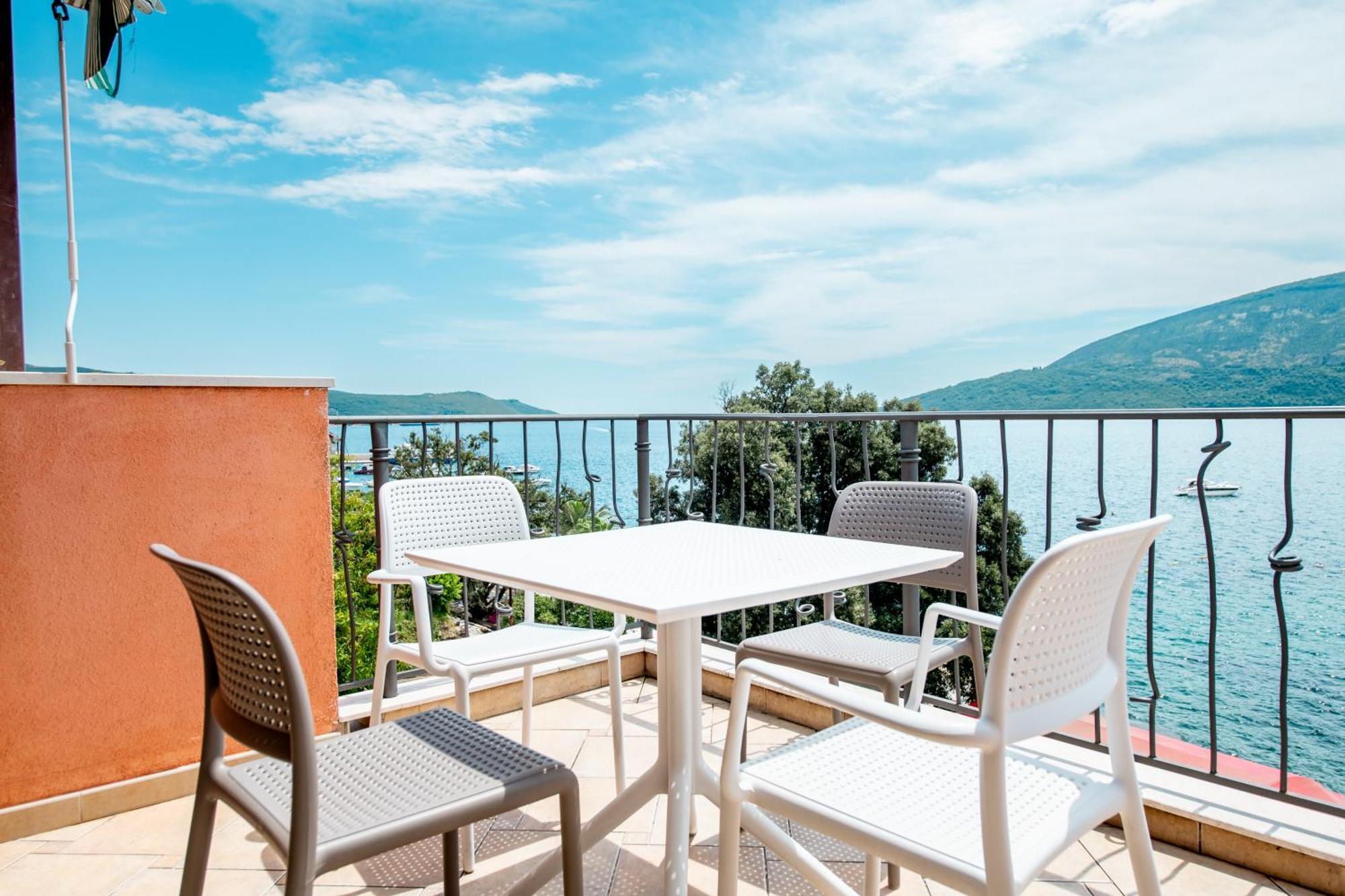 Boka Apartment 1 Χέρτσεγκ Νόβι Εξωτερικό φωτογραφία